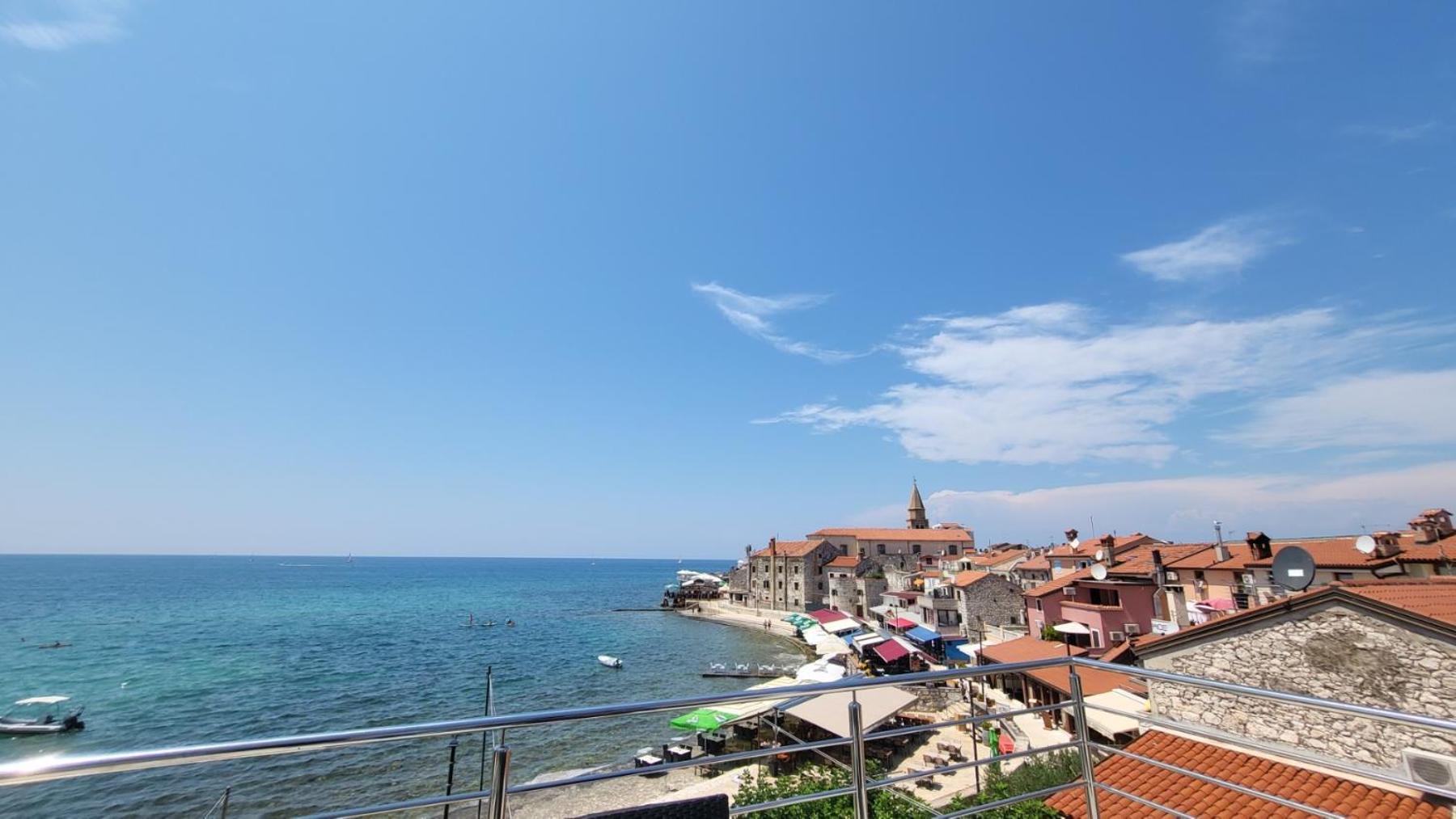 Apartman Dora With Sea View And Terrace Umag Eksteriør bilde
